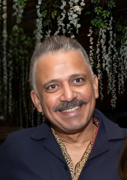 Riz Thakur — Founder, TheAIOfficers.com